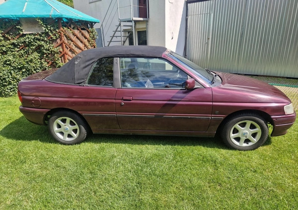 Ford Escort cena 3800 przebieg: 113150, rok produkcji 1993 z Golub-Dobrzyń małe 781